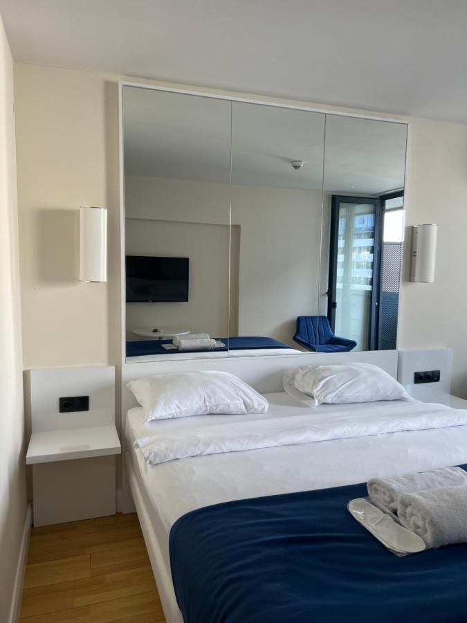 Orbi City Aparthotel Black Sea View บาทูมิ ภายนอก รูปภาพ