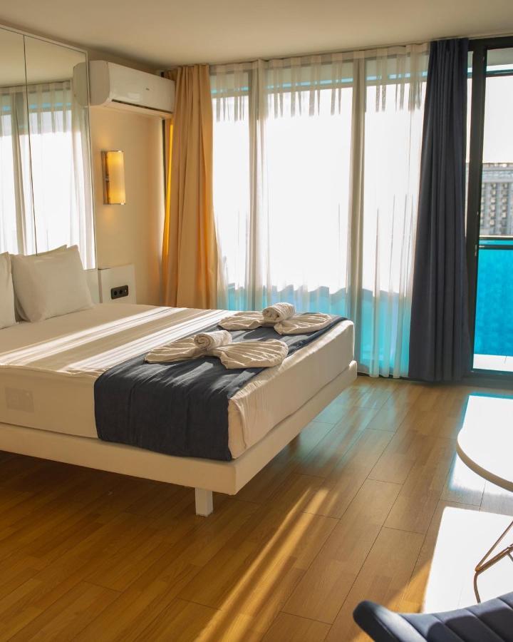 Orbi City Aparthotel Black Sea View บาทูมิ ภายนอก รูปภาพ