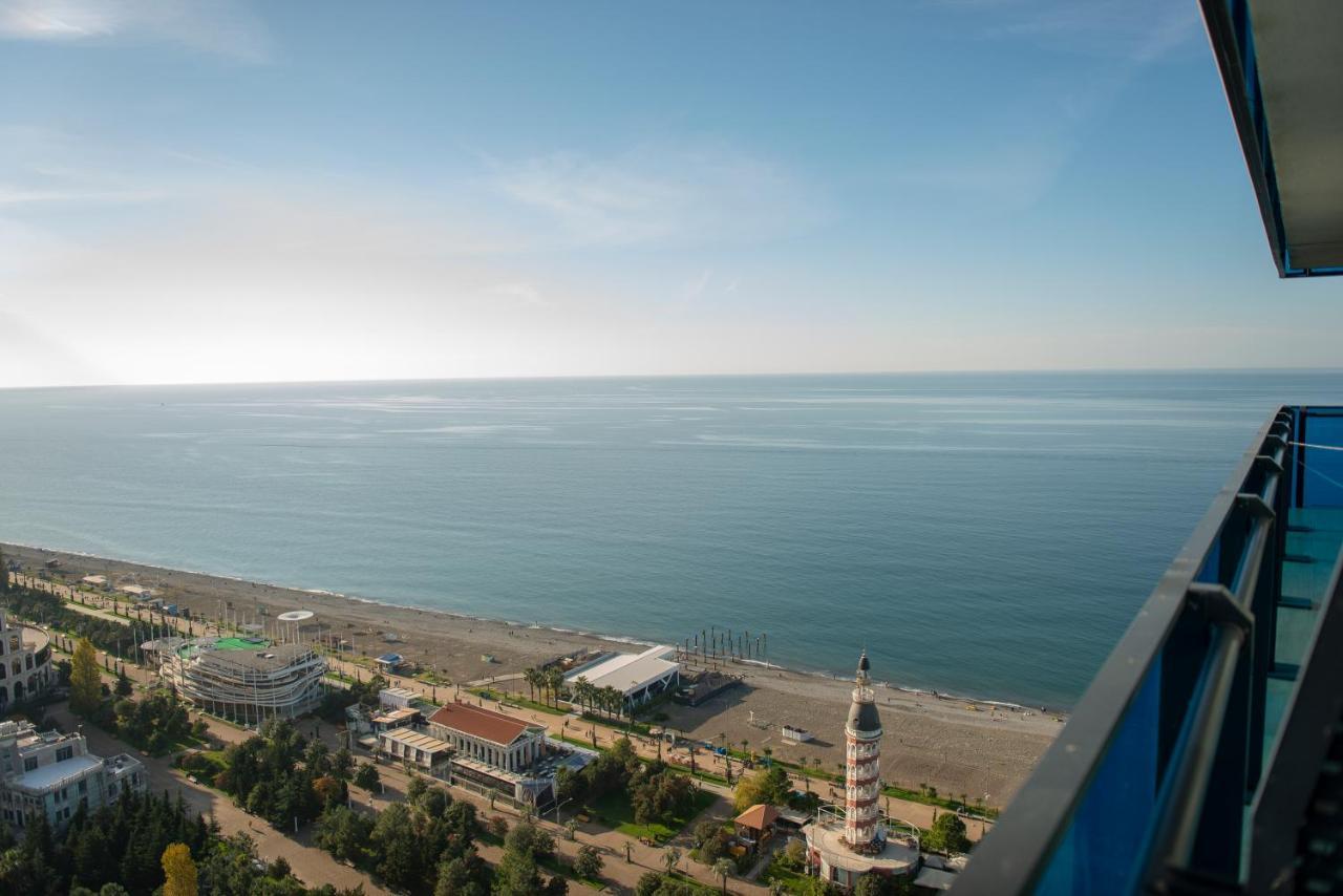 Orbi City Aparthotel Black Sea View บาทูมิ ภายนอก รูปภาพ