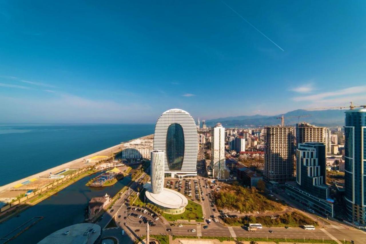 Orbi City Aparthotel Black Sea View บาทูมิ ภายนอก รูปภาพ