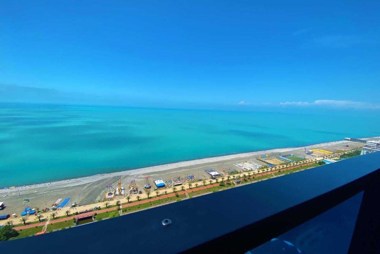 Orbi City Aparthotel Black Sea View บาทูมิ ภายนอก รูปภาพ