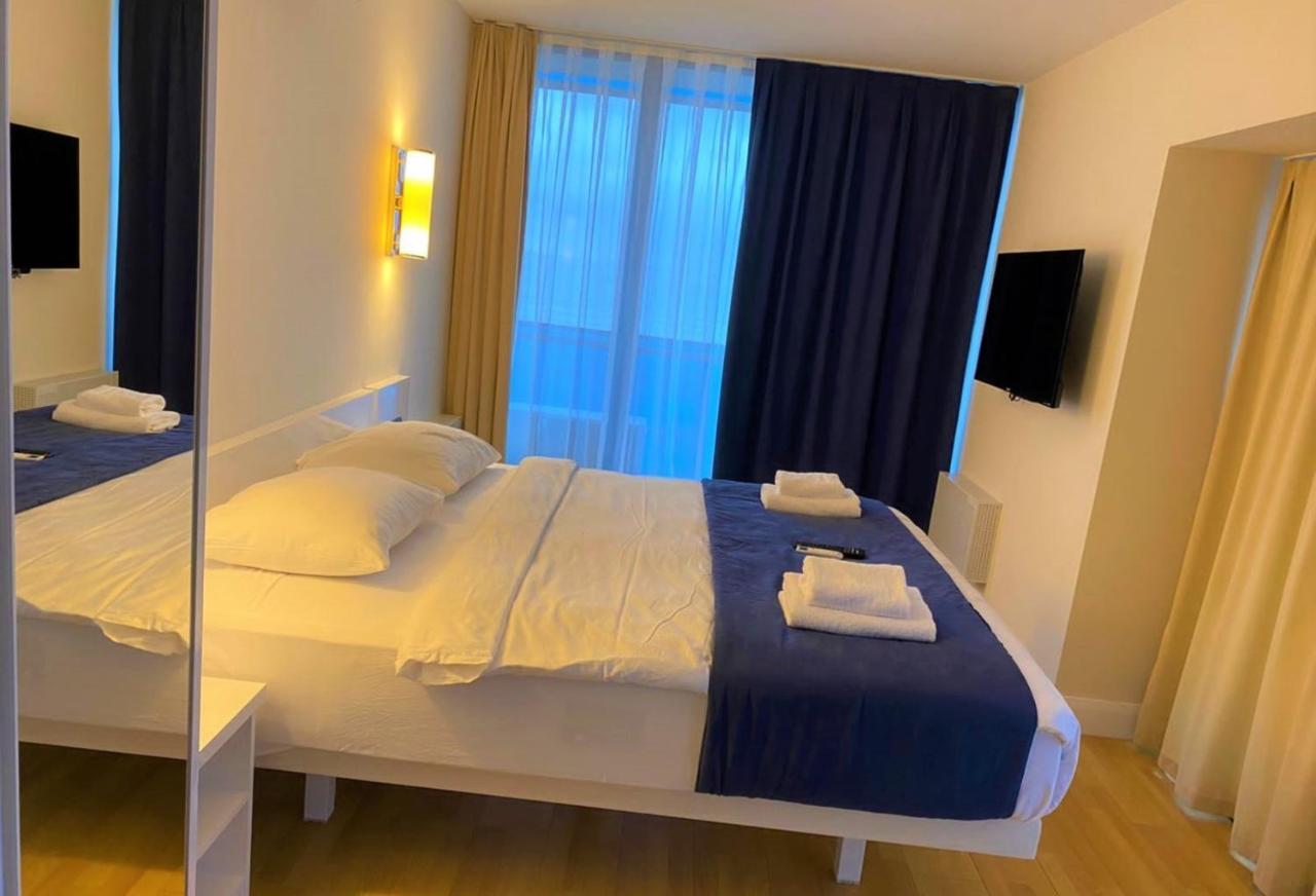 Orbi City Aparthotel Black Sea View บาทูมิ ภายนอก รูปภาพ